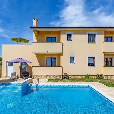 Semesterbostad Pet Friendly Apartment In Pula *