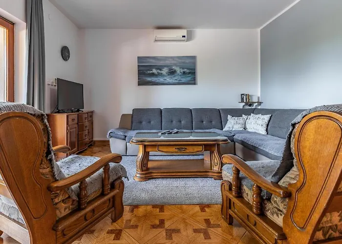 Vakantiehuis Pet Friendly Apartment In Pula